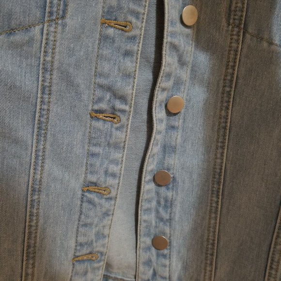BRAND NEW denim jacket - Picture 7 of 7